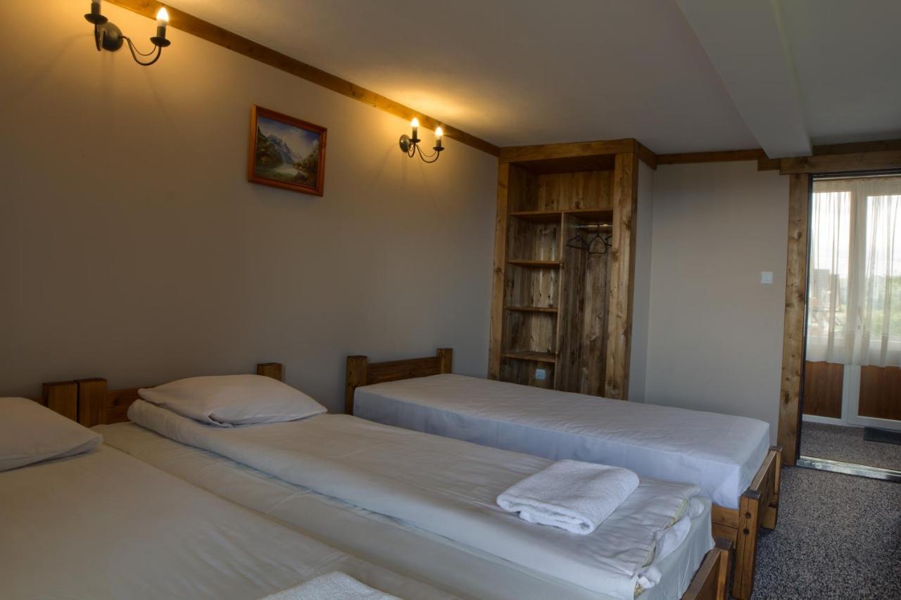 Bed and Breakfast Osrodek Wypoczynkowy U Bartka Czerwienne Exterior foto